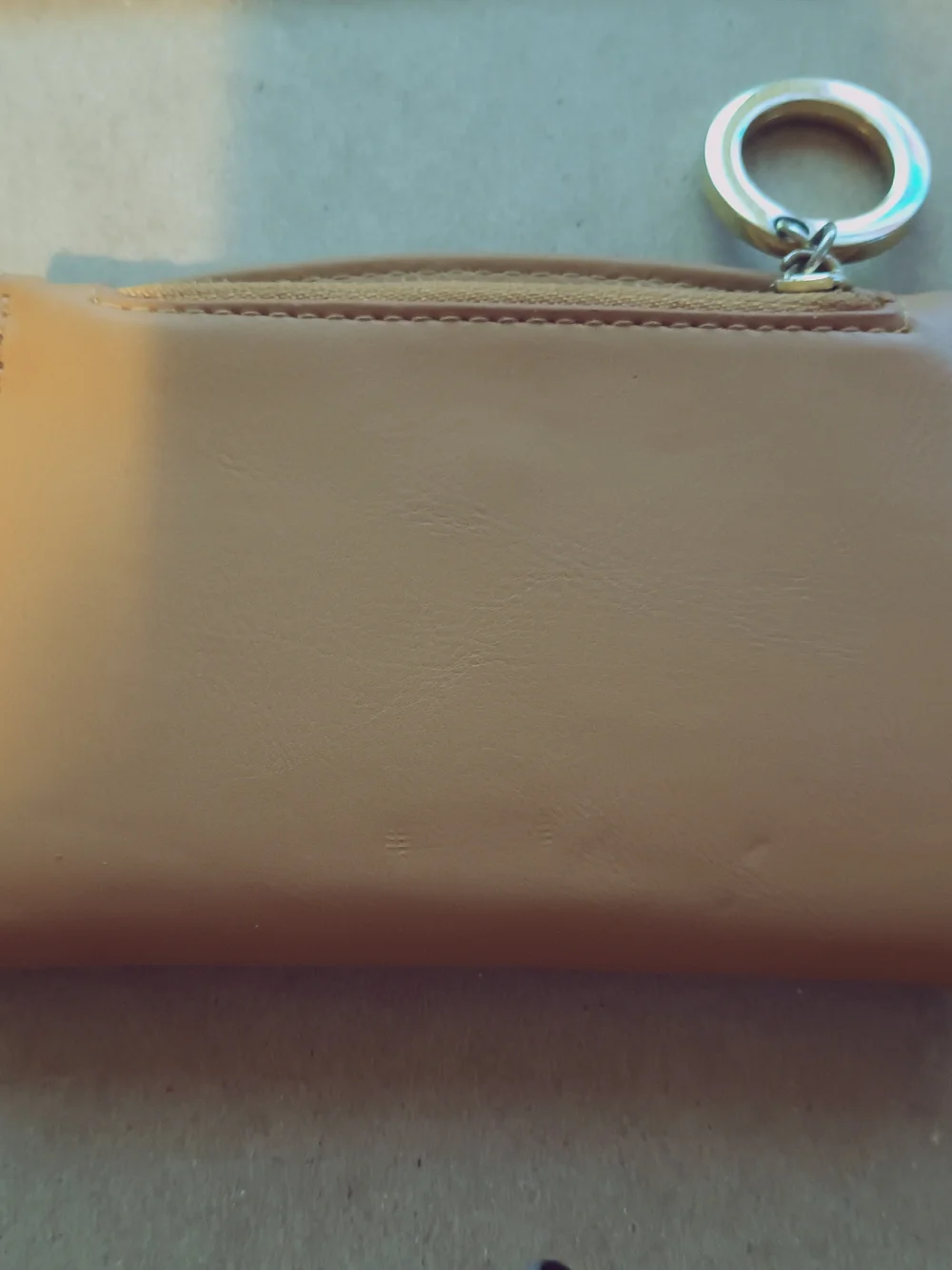 Steve Madden compact steve